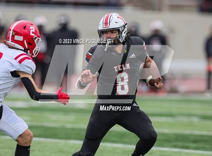 Thumbnail 2 in Marysville-Pilchuck @ Yelm (WIAA 3A Playoffs) photogallery.