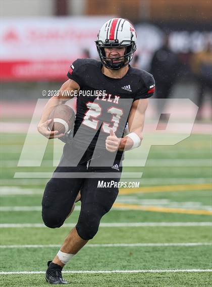 Thumbnail 3 in Marysville-Pilchuck @ Yelm (WIAA 3A Playoffs) photogallery.