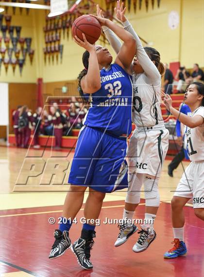Thumbnail 2 in Brookside Christian vs. Sacred Heart Cathedral (Cardinal Newman Classic) photogallery.