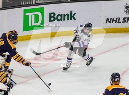 Thumbnail 2 in Dover-Sherborn vs Hanover (MIAA Division 4 Final) photogallery.