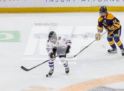 Thumbnail 2 in Dover-Sherborn vs Hanover (MIAA Division 4 Final) photogallery.