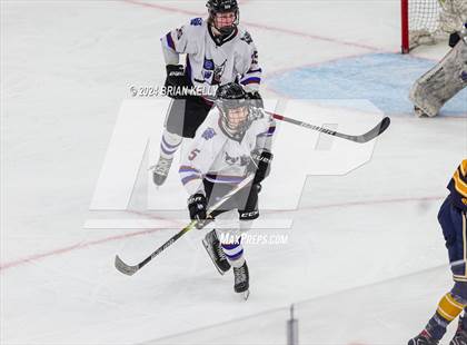 Thumbnail 3 in Dover-Sherborn vs Hanover (MIAA Division 4 Final) photogallery.