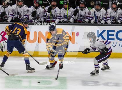 Thumbnail 3 in Dover-Sherborn vs Hanover (MIAA Division 4 Final) photogallery.