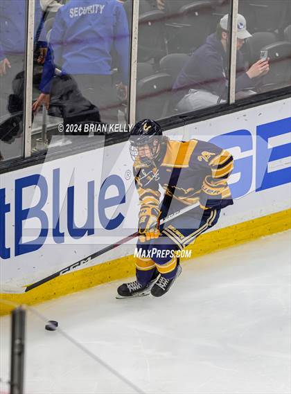 Thumbnail 2 in Dover-Sherborn vs Hanover (MIAA Division 4 Final) photogallery.