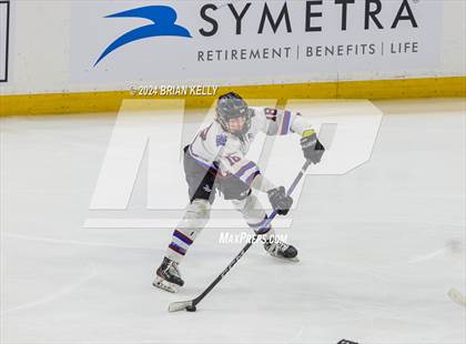 Thumbnail 1 in Dover-Sherborn vs Hanover (MIAA Division 4 Final) photogallery.