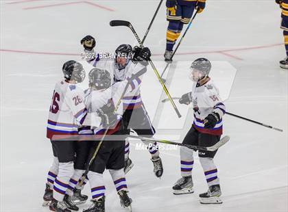 Thumbnail 3 in Dover-Sherborn vs Hanover (MIAA Division 4 Final) photogallery.