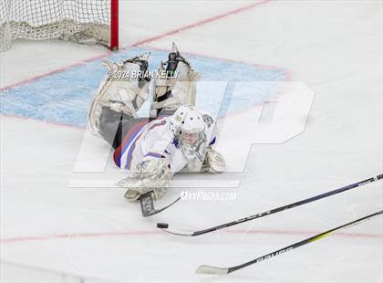 Thumbnail 1 in Dover-Sherborn vs Hanover (MIAA Division 4 Final) photogallery.