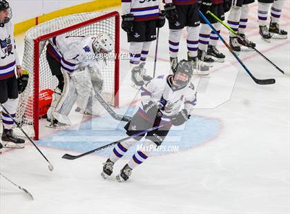 Thumbnail 3 in Dover-Sherborn vs Hanover (MIAA Division 4 Final) photogallery.