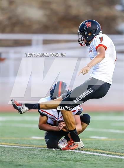 Thumbnail 3 in  Harvard-Westlake vs Crespi photogallery.