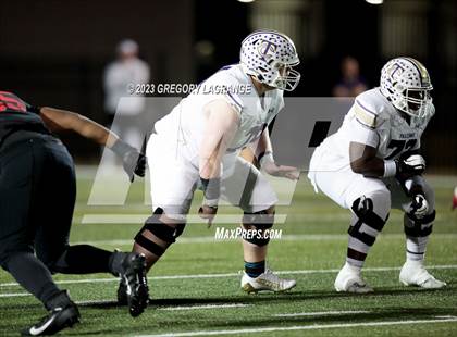 Thumbnail 3 in Timber Creek vs Trinity (UIL 6A Football Bi-District) photogallery.