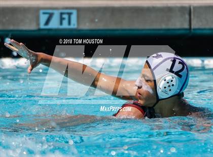 Thumbnail 3 in La Serna vs Hoover (D2 Showcase) photogallery.