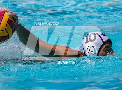 Thumbnail 2 in La Serna vs Hoover (D2 Showcase) photogallery.