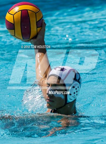 Thumbnail 3 in La Serna vs Hoover (D2 Showcase) photogallery.