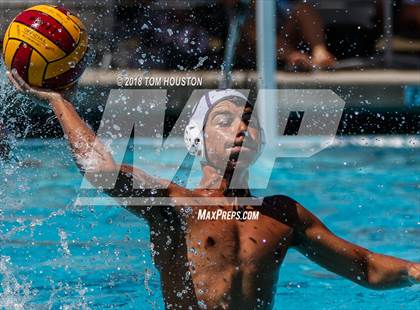 Thumbnail 2 in La Serna vs Hoover (D2 Showcase) photogallery.
