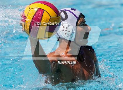 Thumbnail 3 in La Serna vs Hoover (D2 Showcase) photogallery.