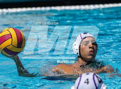 Thumbnail 2 in La Serna vs Hoover (D2 Showcase) photogallery.