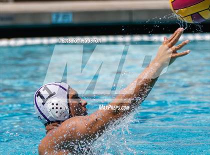 Thumbnail 1 in La Serna vs Hoover (D2 Showcase) photogallery.