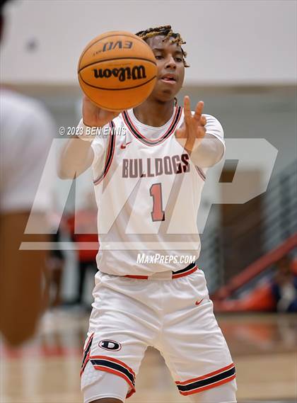 Thumbnail 3 in Eagle's Landing @ Dutchtown photogallery.