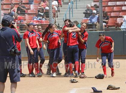 Thumbnail 2 in Tesoro vs. Glendora (CIF SS D3 Final) photogallery.