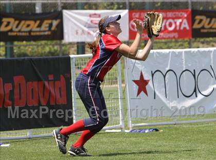 Thumbnail 3 in Tesoro vs. Glendora (CIF SS D3 Final) photogallery.