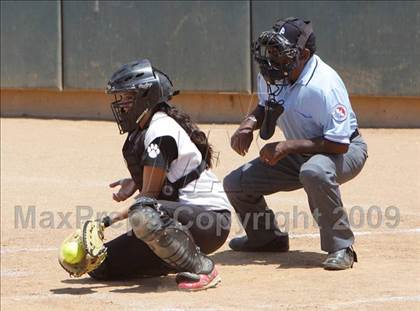 Thumbnail 1 in Tesoro vs. Glendora (CIF SS D3 Final) photogallery.