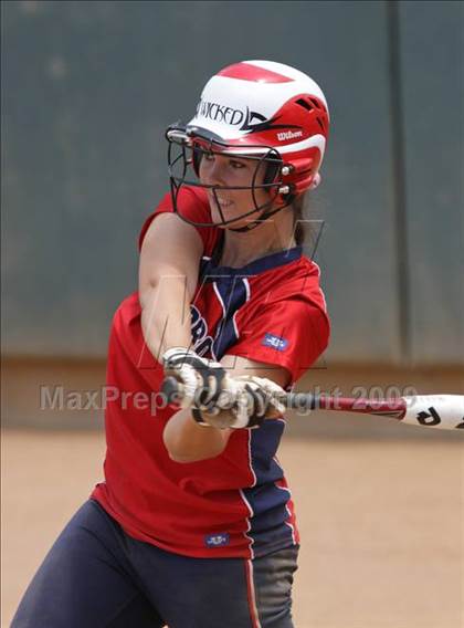 Thumbnail 1 in Tesoro vs. Glendora (CIF SS D3 Final) photogallery.
