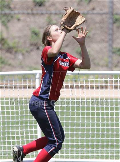 Thumbnail 1 in Tesoro vs. Glendora (CIF SS D3 Final) photogallery.