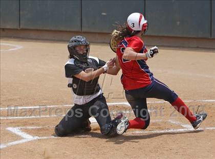 Thumbnail 2 in Tesoro vs. Glendora (CIF SS D3 Final) photogallery.