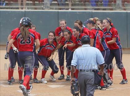 Thumbnail 3 in Tesoro vs. Glendora (CIF SS D3 Final) photogallery.