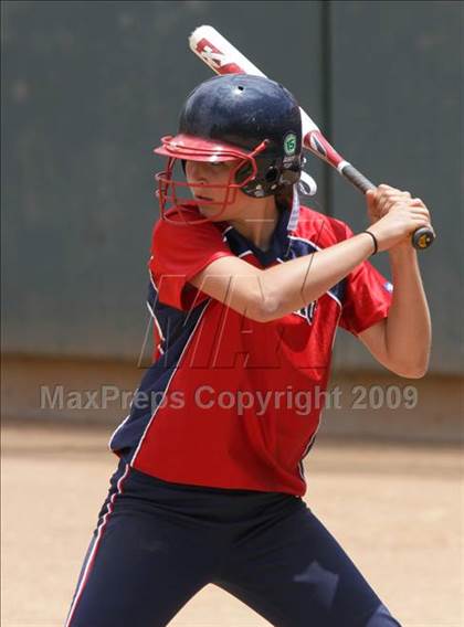 Thumbnail 1 in Tesoro vs. Glendora (CIF SS D3 Final) photogallery.