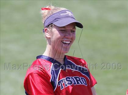 Thumbnail 2 in Tesoro vs. Glendora (CIF SS D3 Final) photogallery.