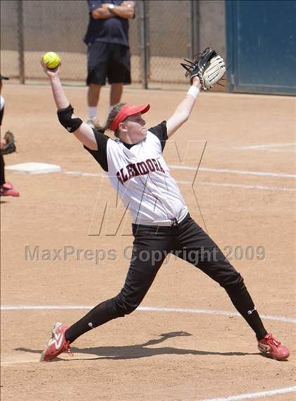 Thumbnail 3 in Tesoro vs. Glendora (CIF SS D3 Final) photogallery.