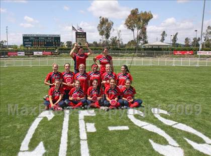 Thumbnail 3 in Tesoro vs. Glendora (CIF SS D3 Final) photogallery.