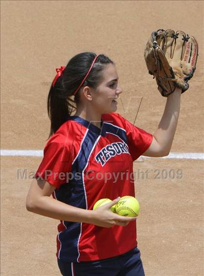 Thumbnail 2 in Tesoro vs. Glendora (CIF SS D3 Final) photogallery.