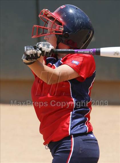 Thumbnail 1 in Tesoro vs. Glendora (CIF SS D3 Final) photogallery.