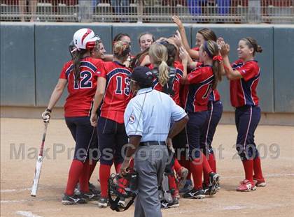 Thumbnail 2 in Tesoro vs. Glendora (CIF SS D3 Final) photogallery.