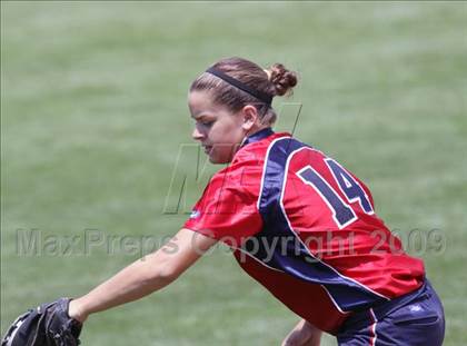 Thumbnail 1 in Tesoro vs. Glendora (CIF SS D3 Final) photogallery.