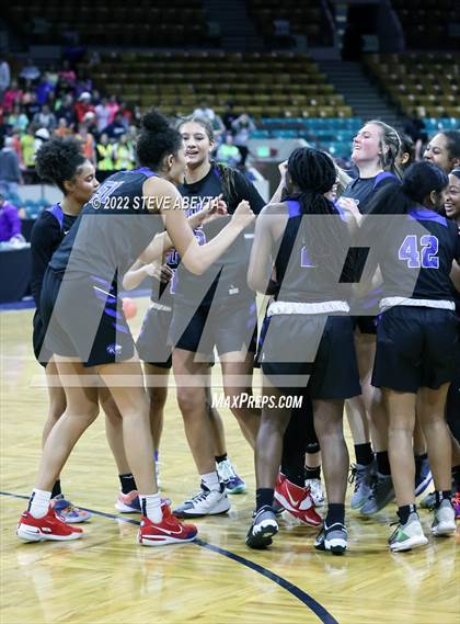 Thumbnail 1 in Grandview vs Highlands Ranch (CHSAA 5A Final Four) photogallery.