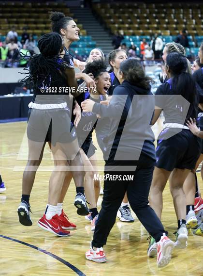 Thumbnail 3 in Grandview vs Highlands Ranch (CHSAA 5A Final Four) photogallery.
