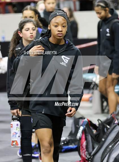 Thumbnail 2 in Grandview vs Highlands Ranch (CHSAA 5A Final Four) photogallery.