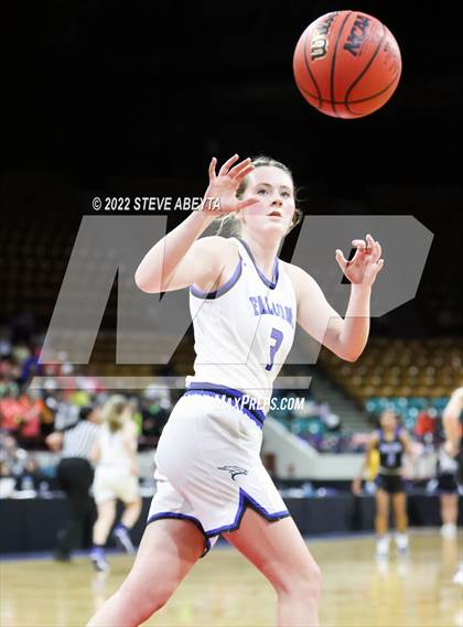 Thumbnail 1 in Grandview vs Highlands Ranch (CHSAA 5A Final Four) photogallery.