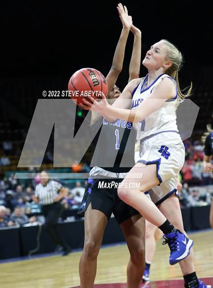 Thumbnail 3 in Grandview vs Highlands Ranch (CHSAA 5A Final Four) photogallery.
