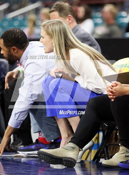 Thumbnail 2 in Grandview vs Highlands Ranch (CHSAA 5A Final Four) photogallery.