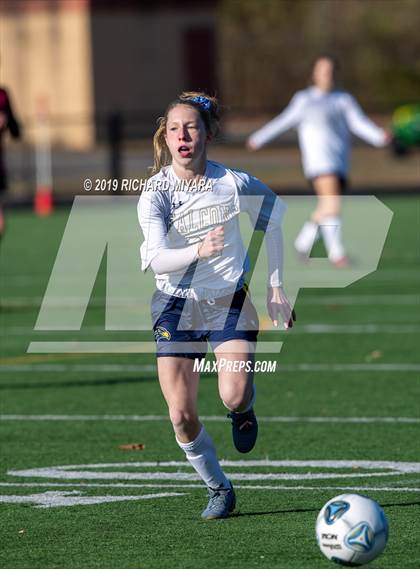 Thumbnail 1 in Hanover vs. Bow (NHIAA D2 Final) photogallery.