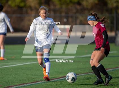 Thumbnail 1 in Hanover vs. Bow (NHIAA D2 Final) photogallery.