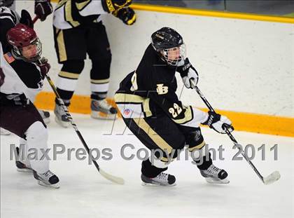 Thumbnail 1 in Barlow vs. Brookfield/Bethel/Danbury (SWC Semifinal) photogallery.