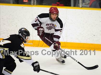 Thumbnail 2 in Barlow vs. Brookfield/Bethel/Danbury (SWC Semifinal) photogallery.