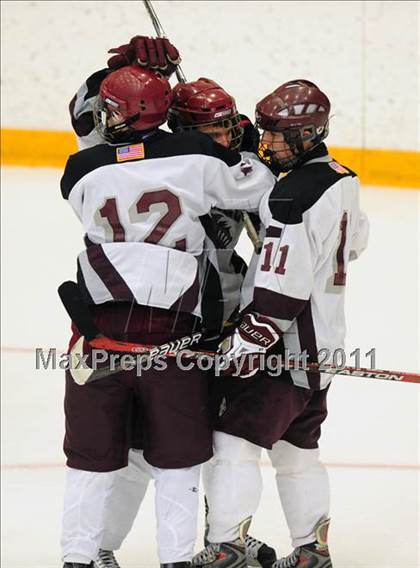 Thumbnail 3 in Barlow vs. Brookfield/Bethel/Danbury (SWC Semifinal) photogallery.