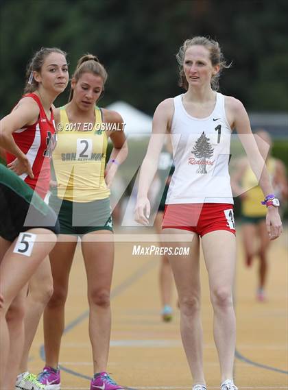 Thumbnail 2 in CIF NCS Masters Track and Field (1600 Meters) photogallery.