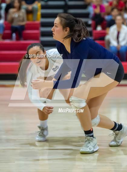 Thumbnail 1 in Mater Dei Catholic vs. Tri-City Christian (CIF SDS D3 Finals) photogallery.
